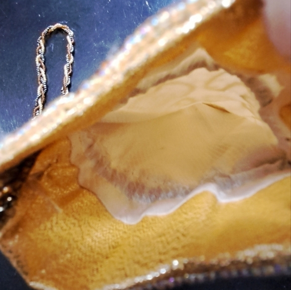 Handmade Beaded Pouch - Picture 8 of 9